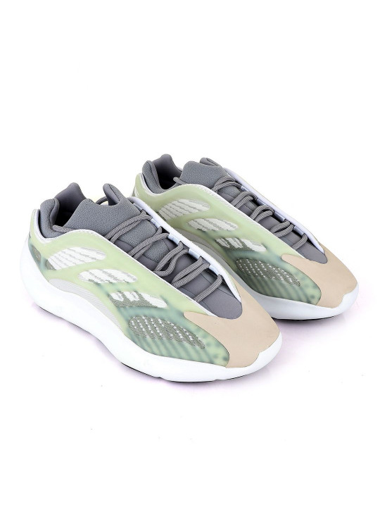 NEW ADIDAS 700 YEEZY BOOST LIGHT GREEN PATTERN DESIGN WHITE SNEAKERS