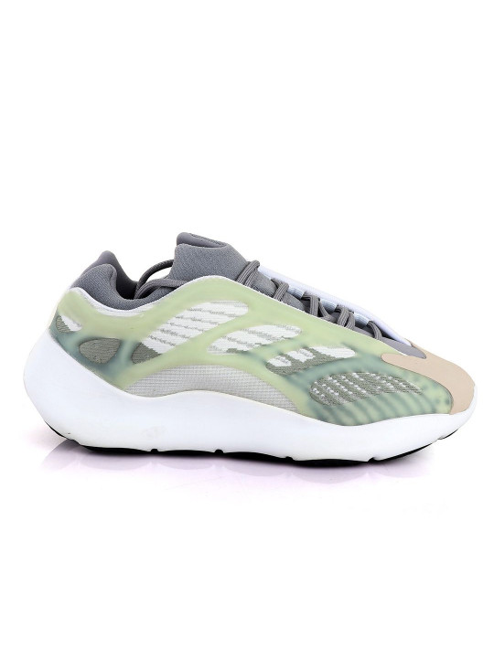 NEW ADIDAS 700 YEEZY BOOST LIGHT GREEN PATTERN DESIGN WHITE SNEAKERS