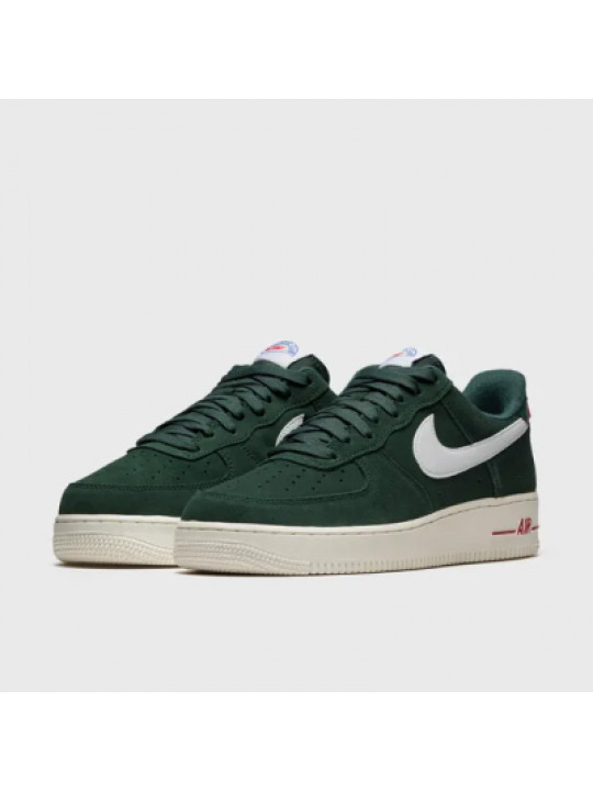 NEW NIKE AIRFORCE SNEAKERS |GREEN