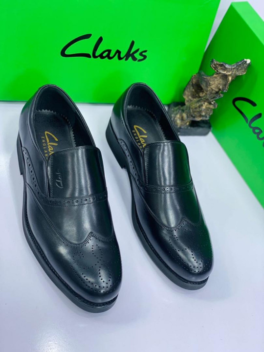 New Men's Clarks Brogue Leather Shoe | Black