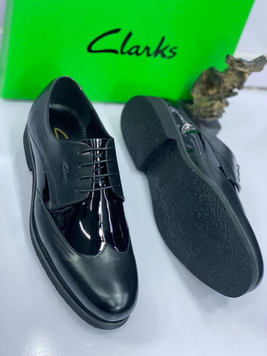 New Men's Clarks Glossy Design Lace Up Formal Shoe | Black