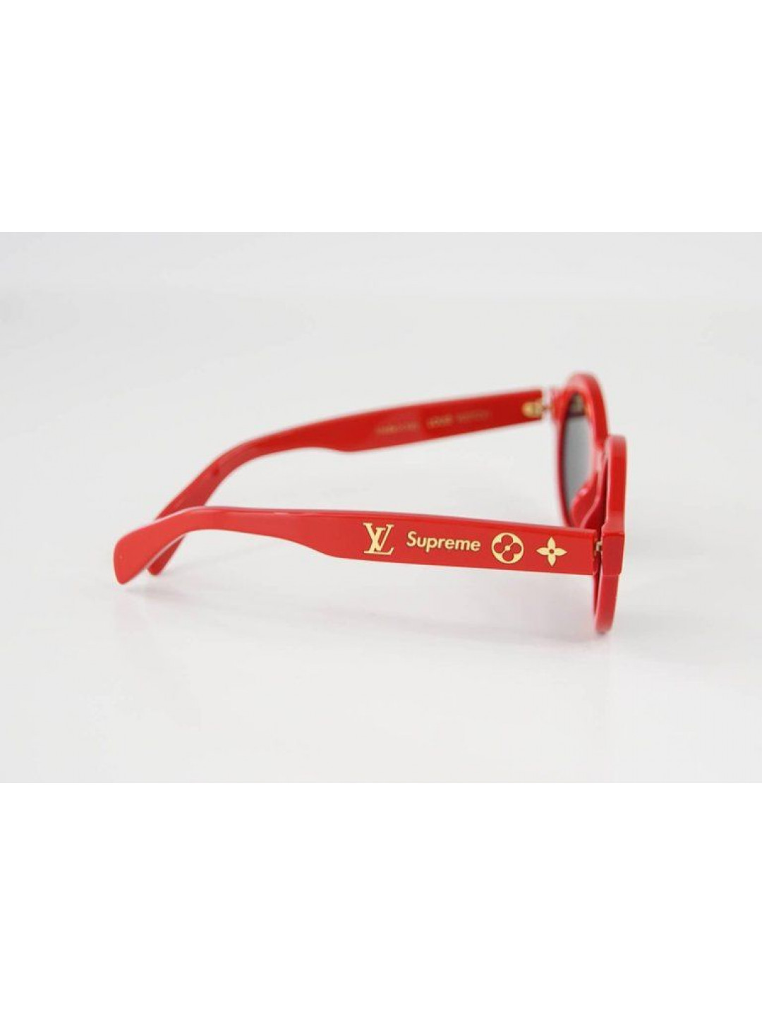 Louis Vuitton Supreme X Round Red Downtown Sunglasses Limited Edition –  Mightychic